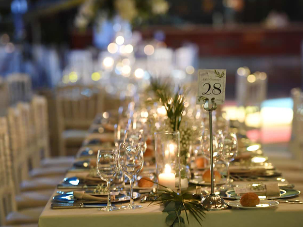 Kulüp ve Davet Alanları